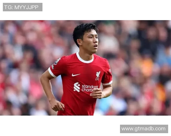 亚洲杯日本足球队球星盘点 揭秘他们背后的故事与赛场精彩表现