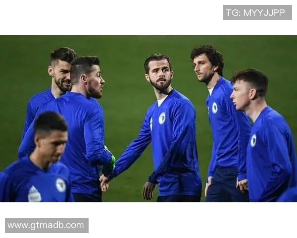 冰岛足球队第一球星崭露头角 引领球队走向欧洲赛场新辉煌 冰岛足球队第一球星崭露头角 引领球队走向欧洲赛场新辉煌